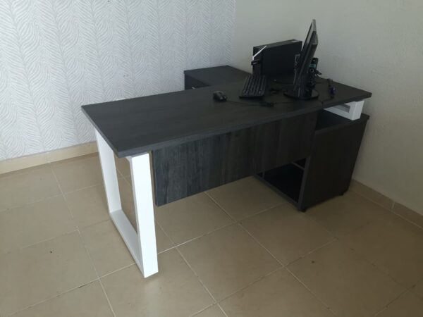 ESCRITORIO-EJECUTIVO-BRENN-OFIFITTED-1.jpg